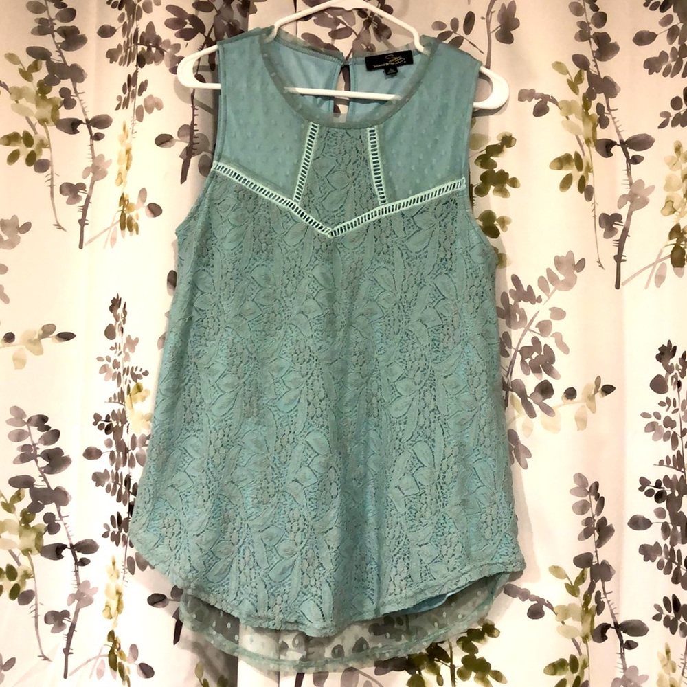Suzanne Betro Mint Green Lace Sleeveless Tunic